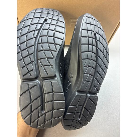 Oofos oocoozie mule black fleece lined slip on shoe men’s size 12 new in box main image 4